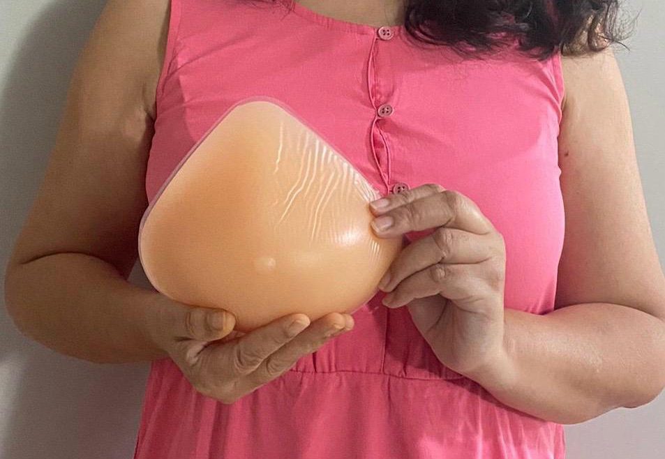 Role of REVIVA external breast prostheses in posture balance after a mastectomy